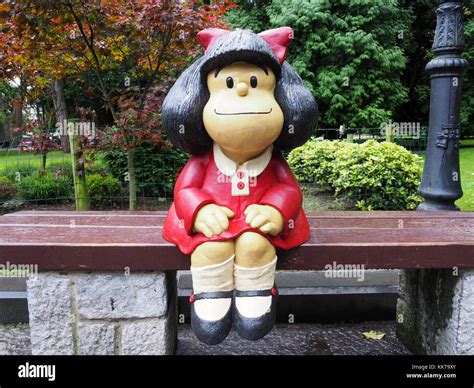 malafalda|mafalda statue.